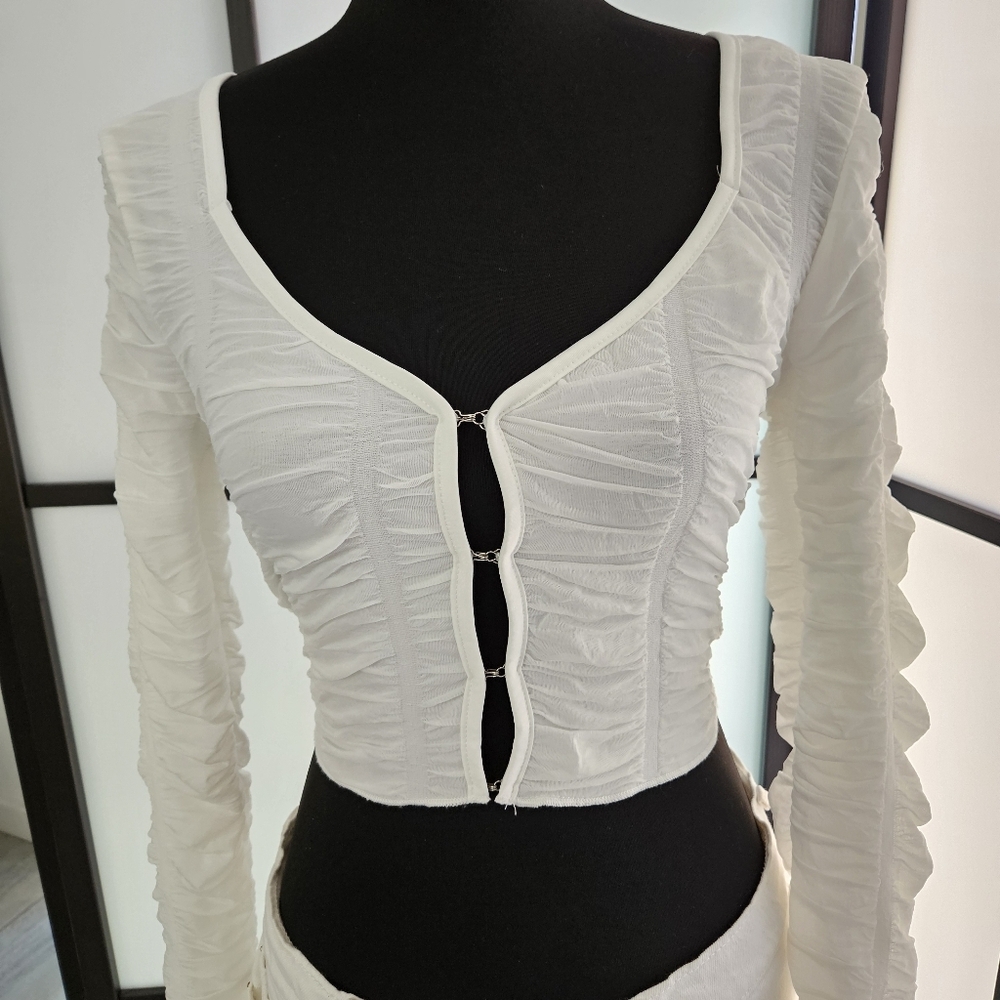 White Ruched Hook & Eye Crop Top Long Sleeve S